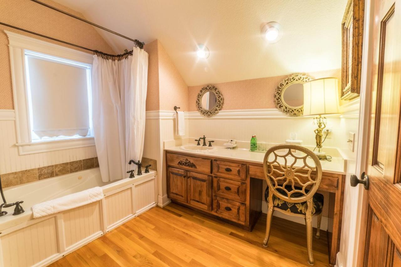 The Victoria Bed & Breakfast Bentonville Luaran gambar