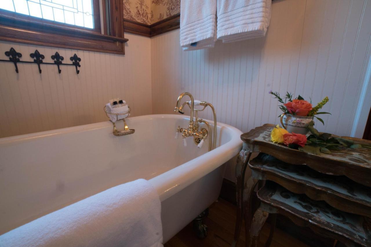 The Victoria Bed & Breakfast Bentonville Luaran gambar